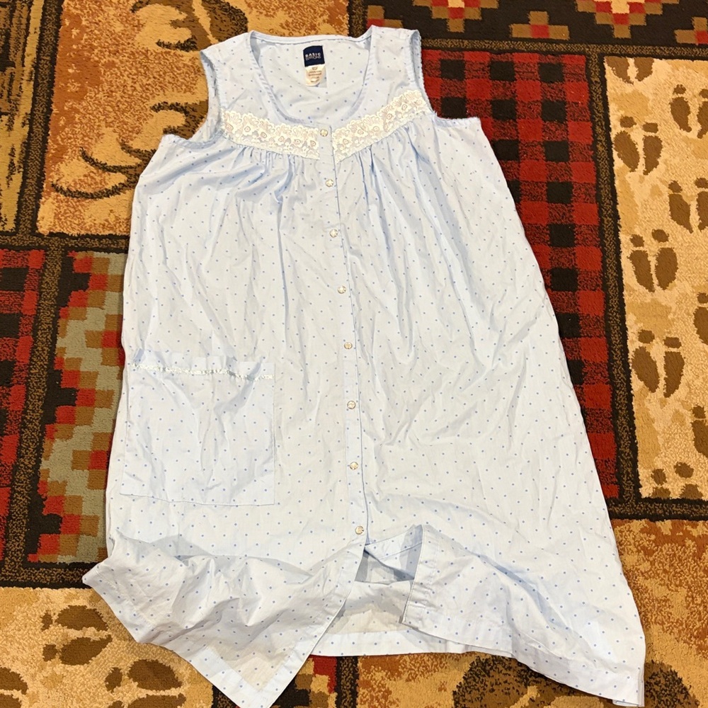 Women’s vintage nightgown